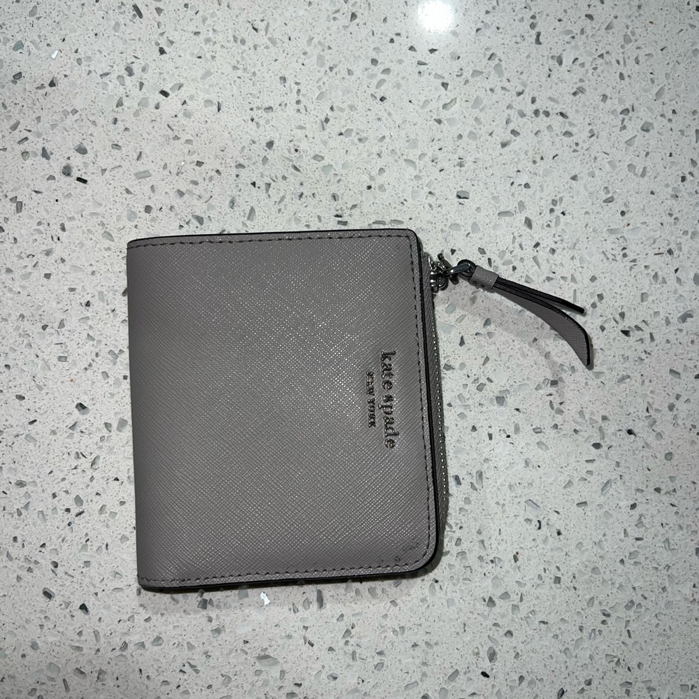 Kate Spade Gray Wallet